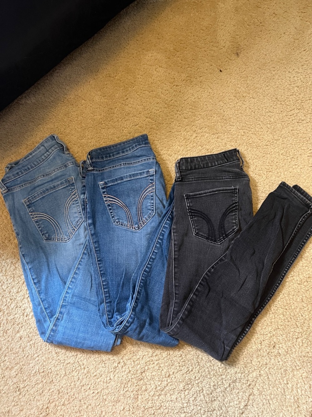 3 Pairs of Hollister Skinny Jeans 25